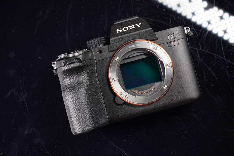 Sony A7R IV prezentat oficial in Irlanda - Primul mirrorless Full-Frame ...